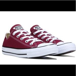 Converse Chuck Taylor All Star Burgundy Low Top